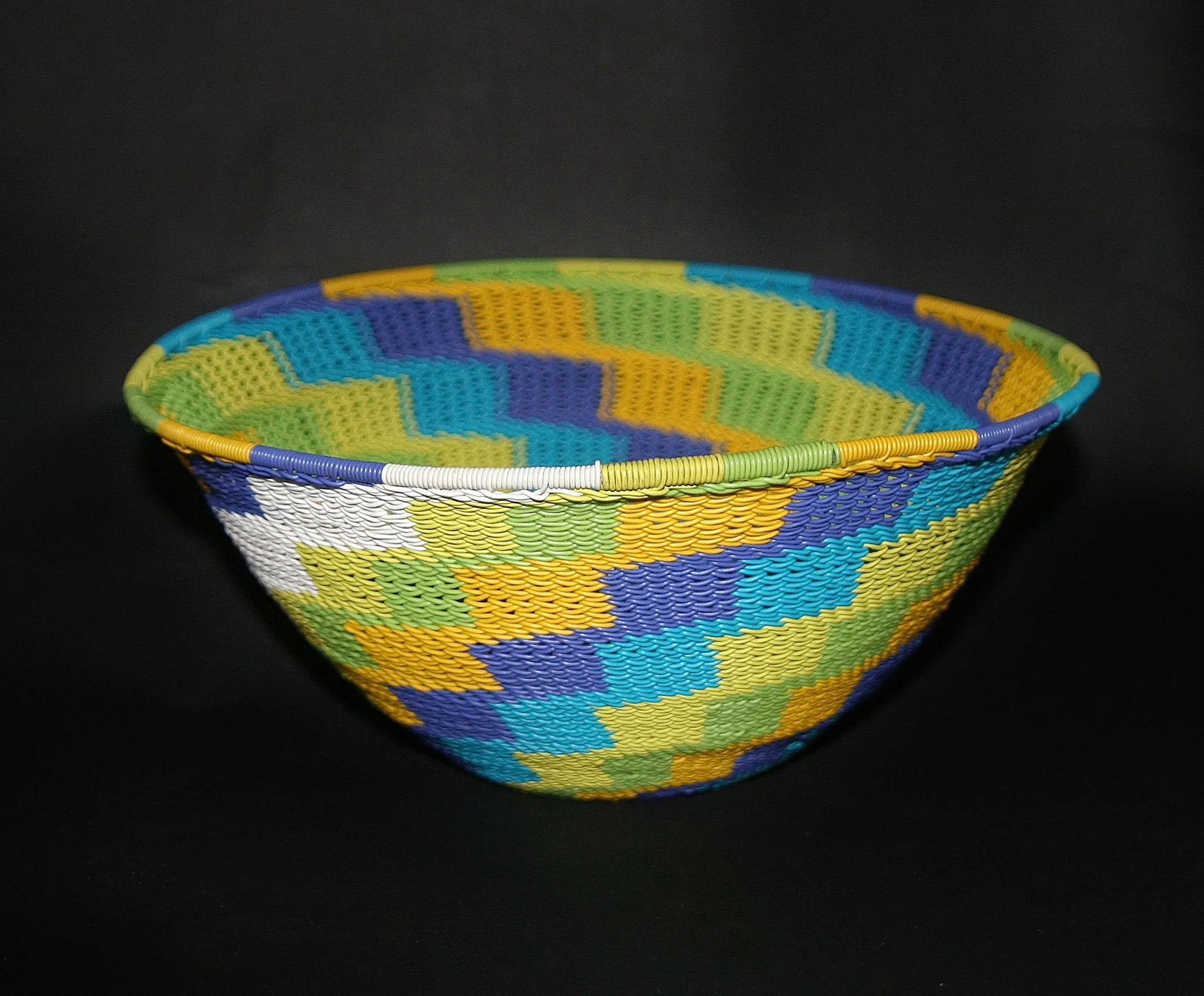 African Telephone Wire Bowl Basket Zulu Tribal - South Africa    9"D X 4"H