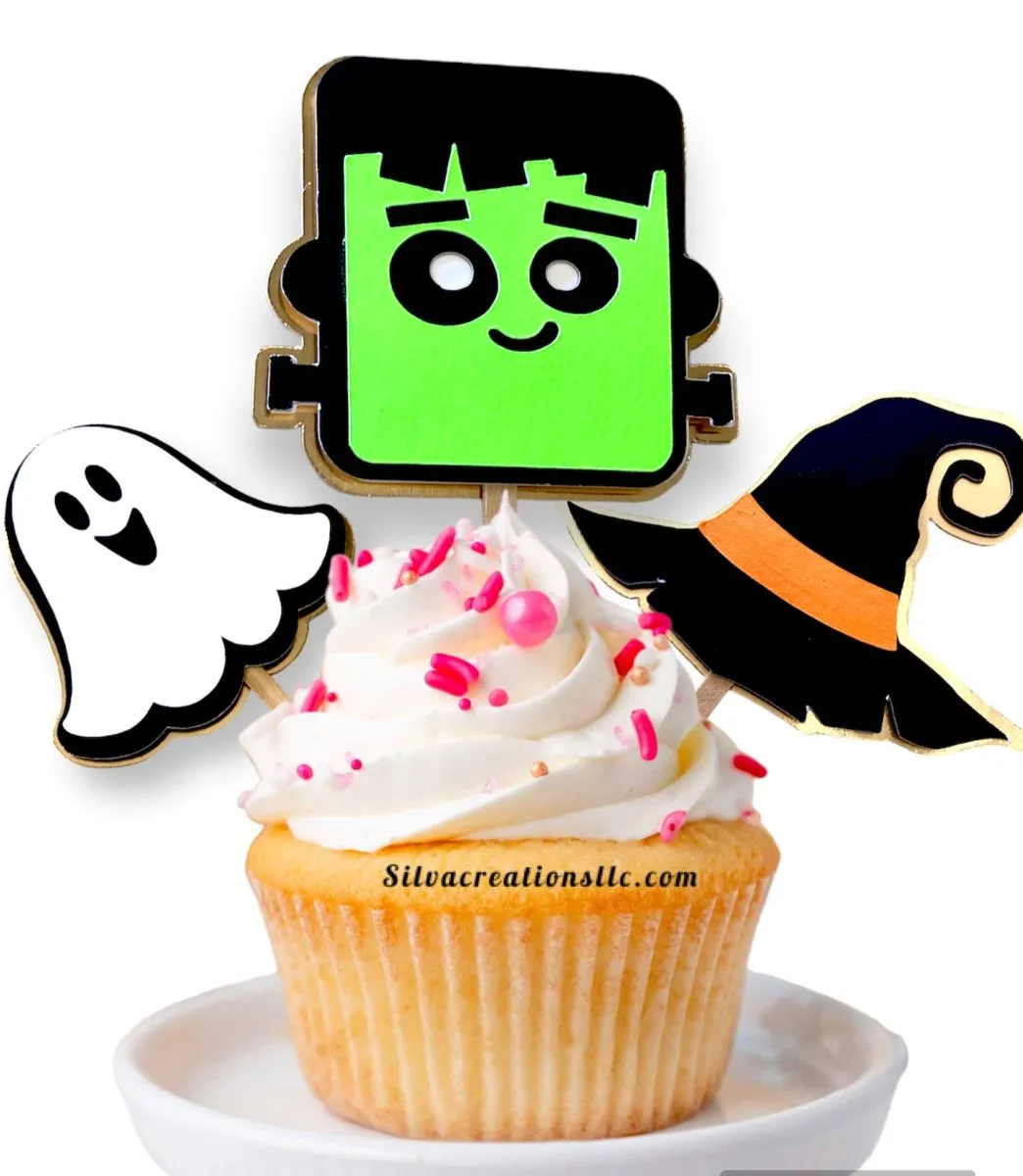 Cupcake Toppers Set Halloween Themed.