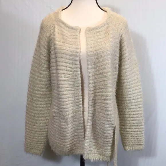 Hem &amp; Thread Womens Eyelash Cardigan Size M Belted Soft Fuzzy Cream Open Sweater