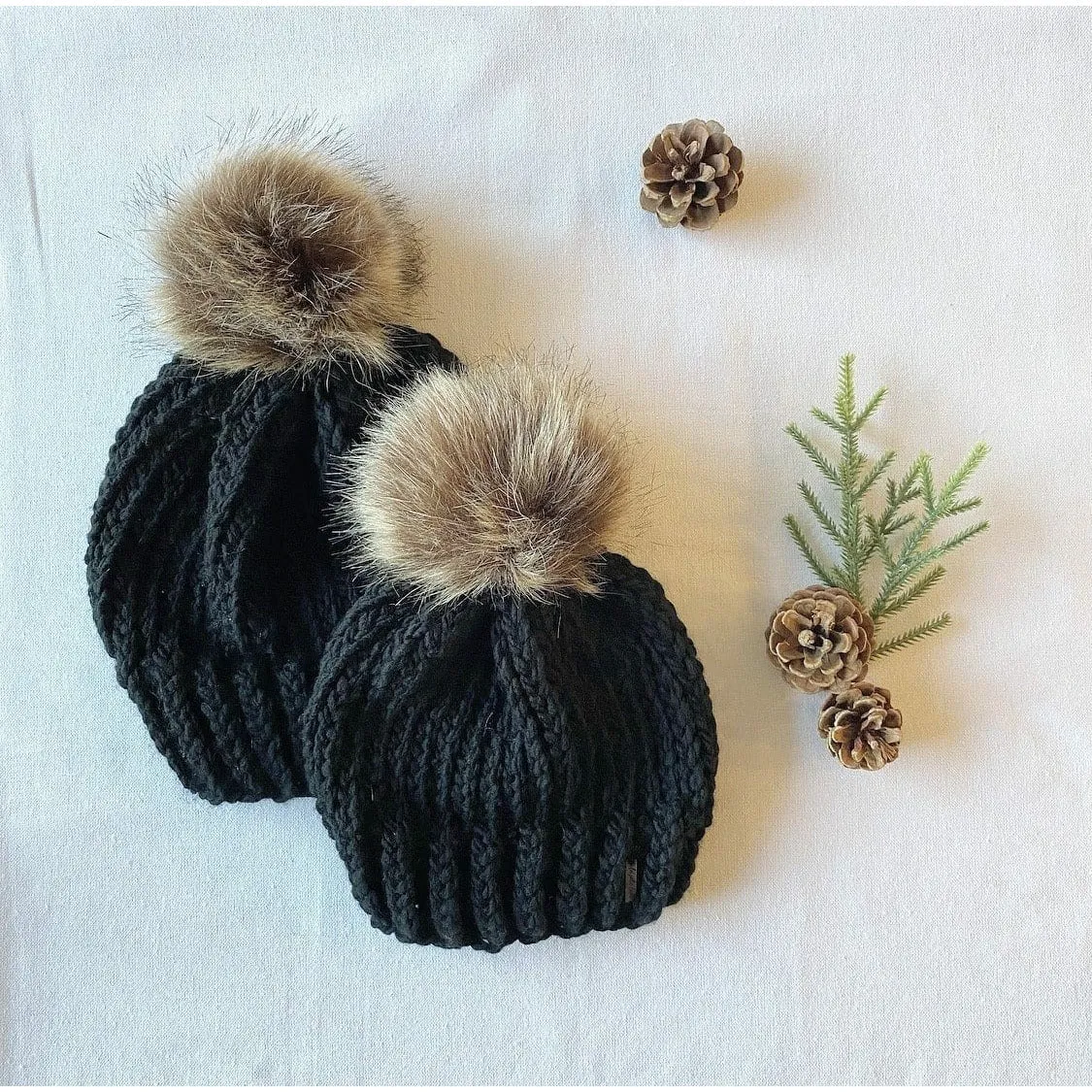 Knit Pom Pom Toque