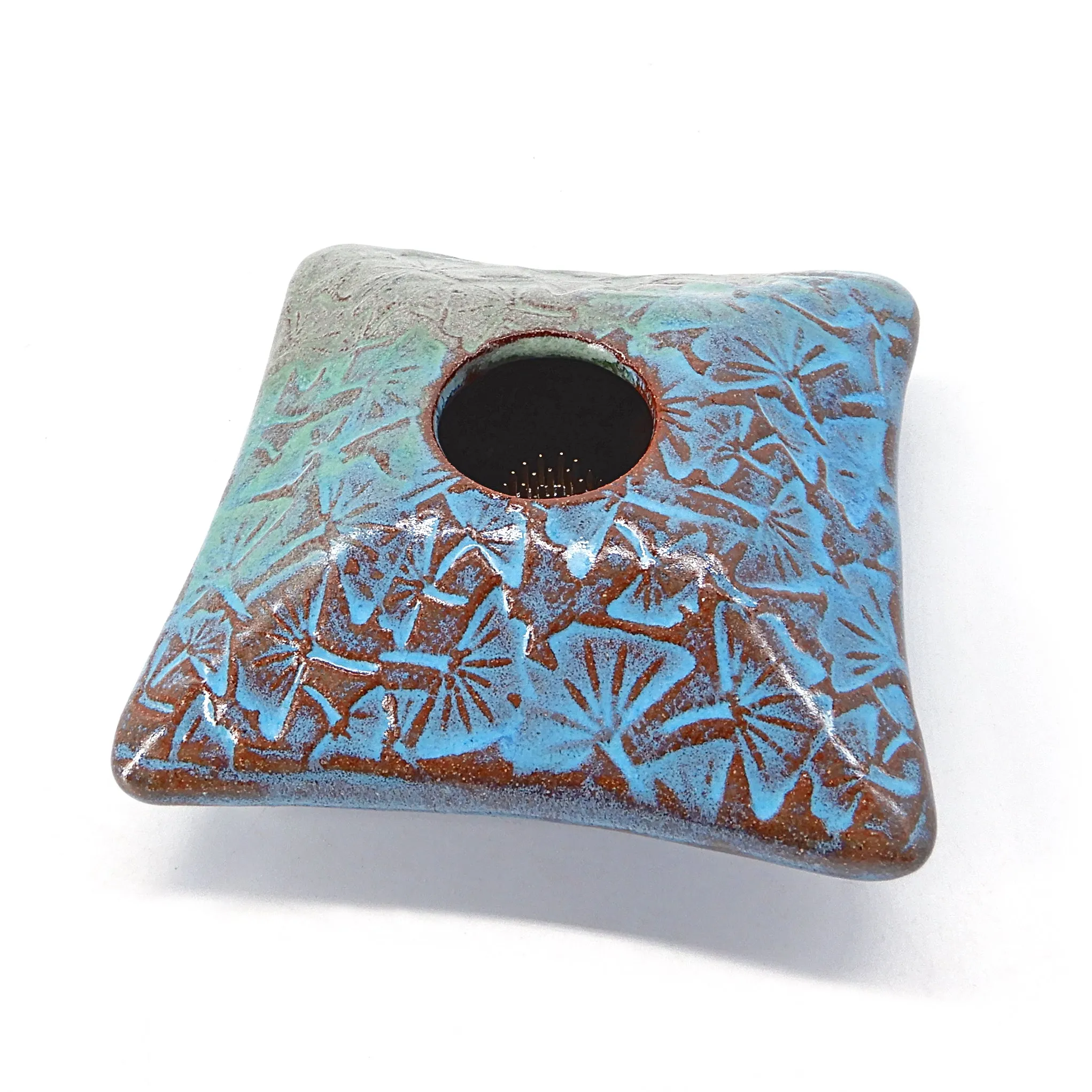 MTN Jewel Ikebana Sq