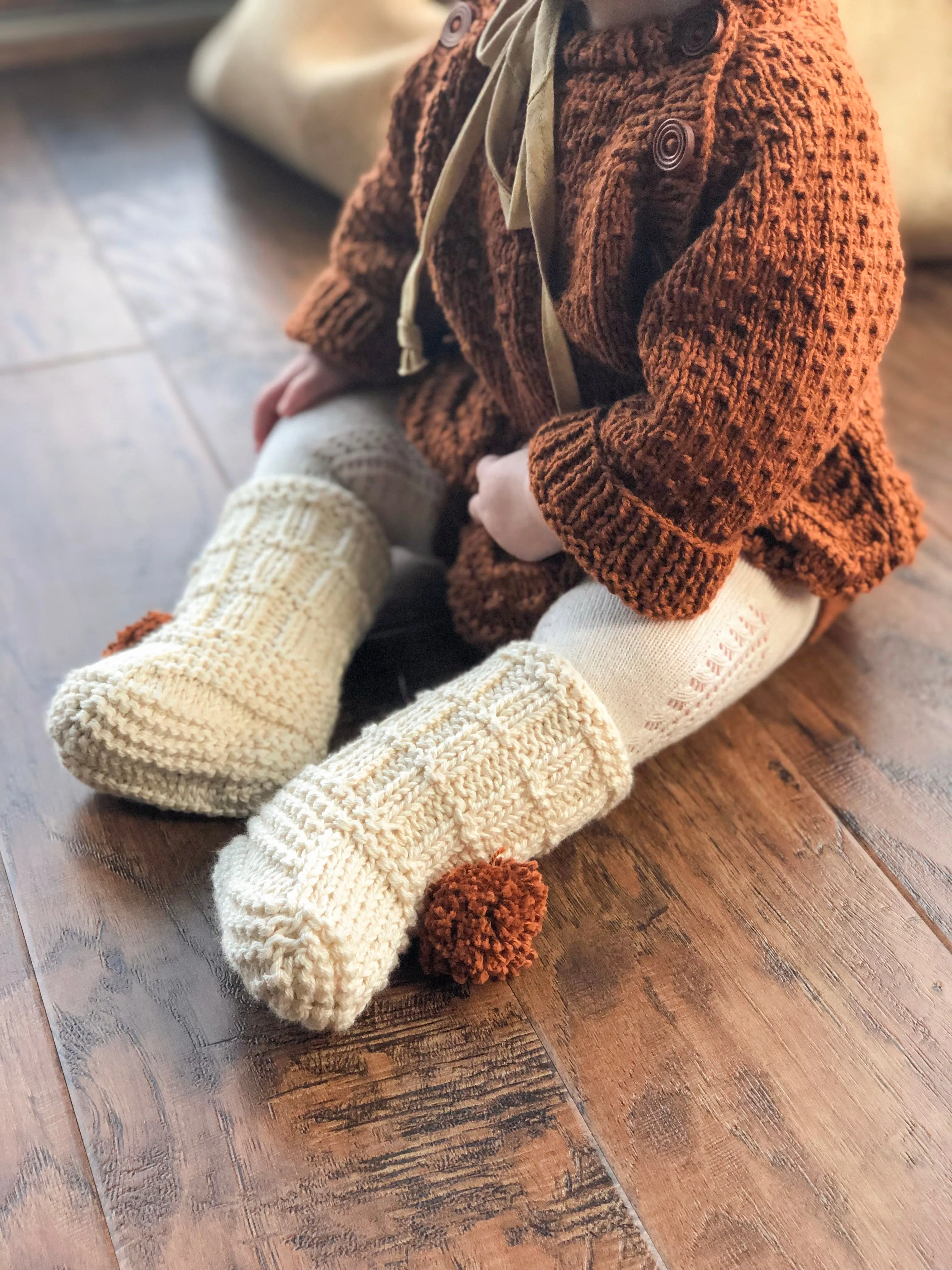 Pom-Pom Knit Bed Socks
