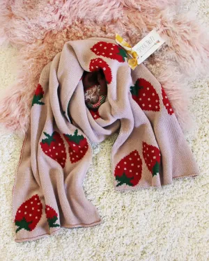 Strawberry Knit Scarf in Pink
